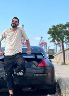 Jbeily из بَيْرُوت 33 года