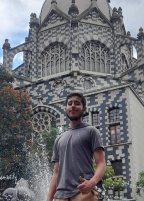 Angel Duarte из Bello 18 лет