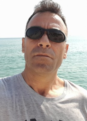 Abdul из Mataró 51 год