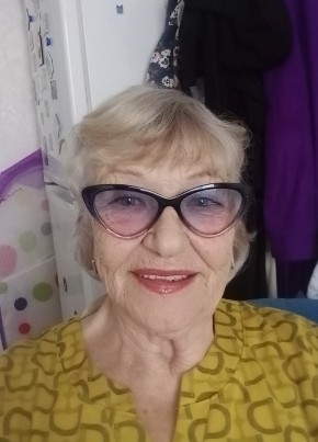 Валентина из Астрахани 72 года