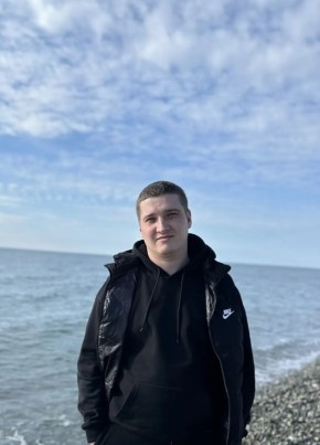 Максим из Екатеринбурга 29 лет
