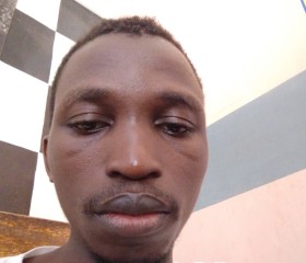 Emmanuel, 25, Cove