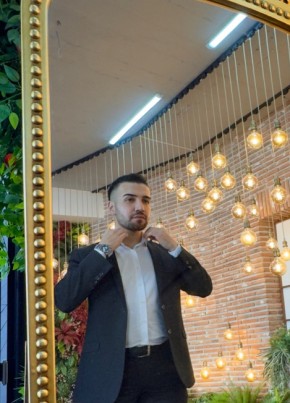 Yavuz, 26, Türkiye Cumhuriyeti, Ankara
