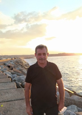 Mustafa, 60, Türkiye Cumhuriyeti, İstanbul