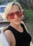 Olesya, 46, Saint Petersburg