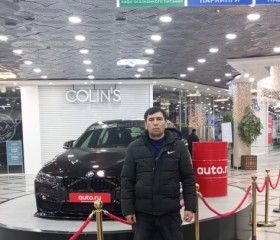 A li, 30, Yekaterinburg