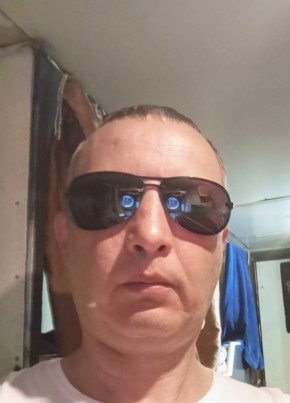 Александр, 43, Россия, Икряное