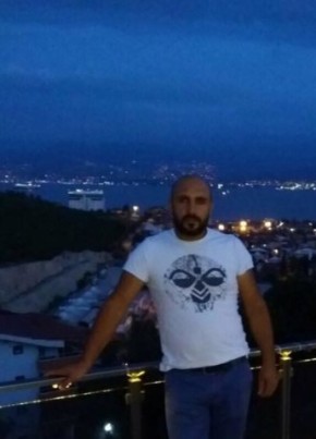Vedat, 43, Türkiye Cumhuriyeti, Akyazı