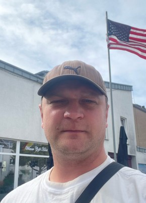Konstantin, 35, Belarus, Gomel