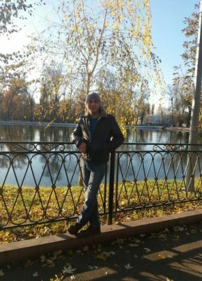 Валера, 36, Қазақстан, Алматы