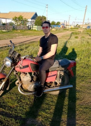 Магомед из Москвы 22 года