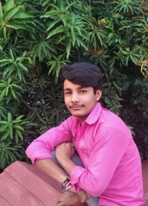 Arjun Thakur, 25, India, Morādābād