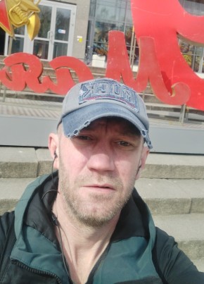 Александр из Гатчины 43 года