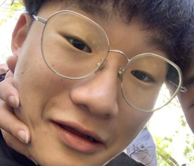 李明昊, 21, Zhumadian