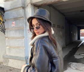 polina, 23, Moscow