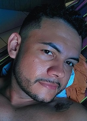 Assis, 32, República Federativa do Brasil, Rio de Janeiro