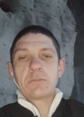 денис из Бахчисарая 33 года