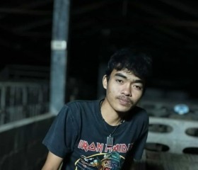 เล็ก, 18, Mueang Nonthaburi