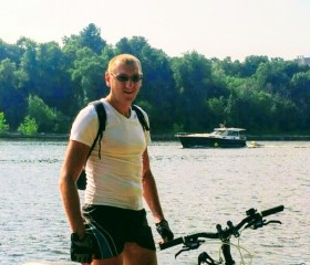 Anton, 44, Moscow