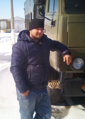 Максим, 36, Россия, Капустин Яр