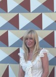 Elena, 53, Stockholm