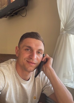 Роман, 26, Україна, Краснодон