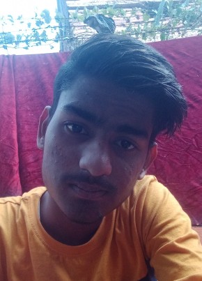 Ayaan, 19, India, Calcutta