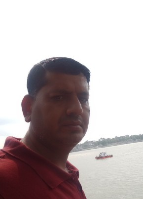 Narayan Panchari, 40, India, Calcutta