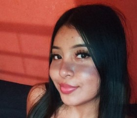 Mara, 18, San Juan