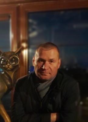 Александр из Омска 48 лет