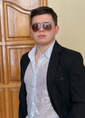 Никита из Новокузнецка 21 год