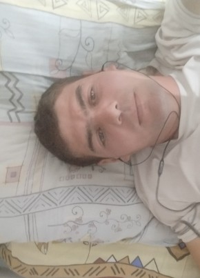 Шерзод муйдинов из Владивостока 32 года