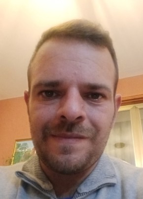 Luca, 34, Repubblica Italiana, Cosenza