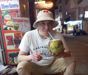 Dzhakhongir, 45, Nha Trang
