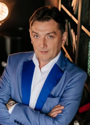 Майк из Сергиев Посада 52 года