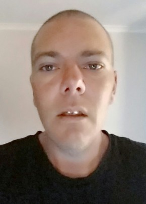 Robert Ryan, 44, Australia, Queanbeyan