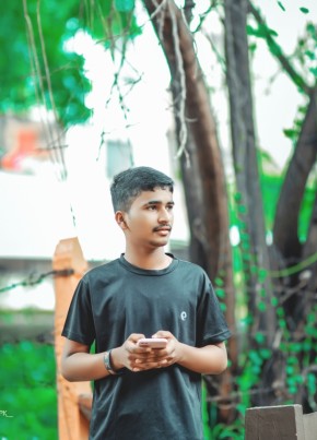 Suraj, 22, India, Jaisingpur