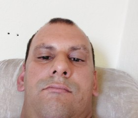 Onick, 20, Arecibo