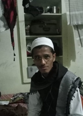 Ahmed, 20, India, Deesa
