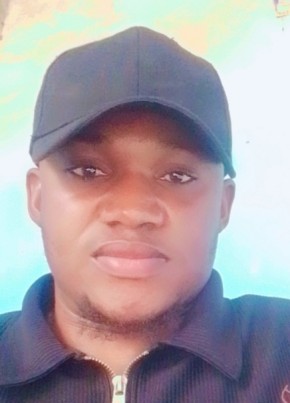 Christian из Kinshasa 36 лет