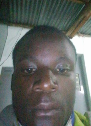 Peter из Nairobi 24 года