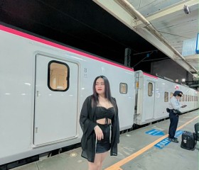 Suwanna, 34, Chiang Mai