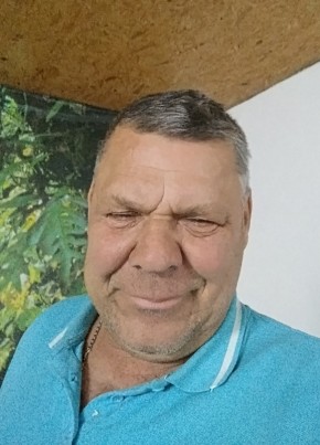 Геннадий из Саратова 63 года