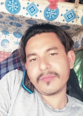 Santosh, 34, Federal Democratic Republic of Nepal, Tulsīpur