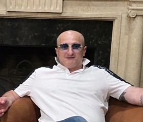 Koba, 49, Batumi
