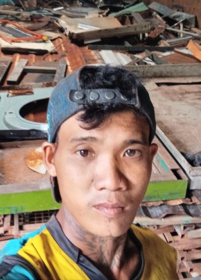 Vận из Thành phố Hồ Chí Minh 20 лет