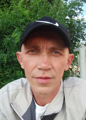 Павел из Кингисеппа 45 лет