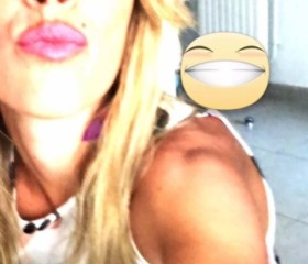 Dolce, 46, Royan