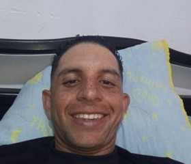 Albert, 31, San Cristobal