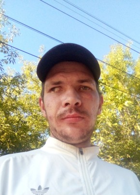 Виталик, 27, Россия, Иваново